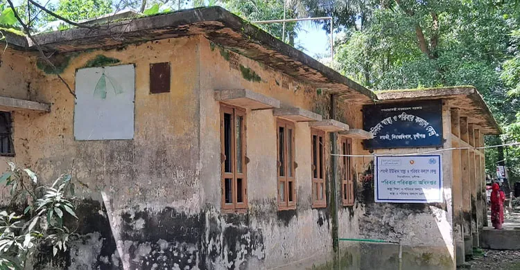 জনবল-ঔষধ সংকটে সিরাজদিখানে স্বাস্থ্যসেবা ব্যাহত