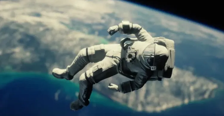 নভোচারী সেজে  ৯ লাখ টাকা হাতিয়ে নিল প্রতারক