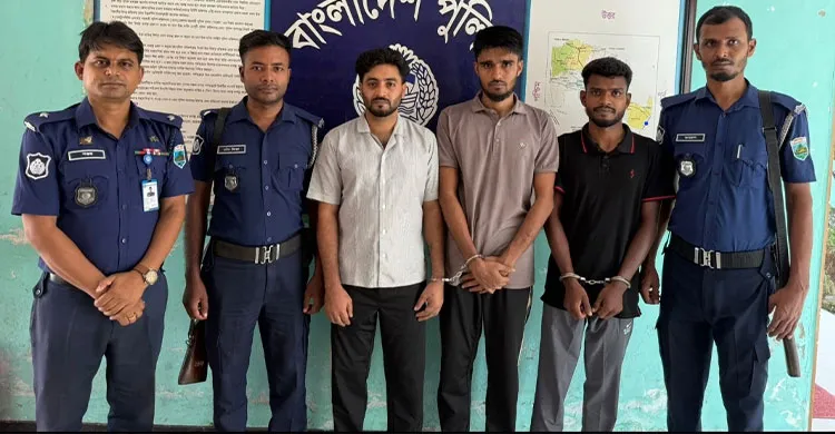 পাবনায় বৈষম্য বিরোধী ছাত্র হত্যার আসামি ছাত্রলীগ সভাপতি সহ গ্রেফতার ৩