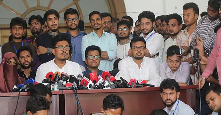 ভিপি সাদিক কায়েম : ‘ভাই হয়ে থাকব, ছাত্র হয়েই পরিচয় দেব’