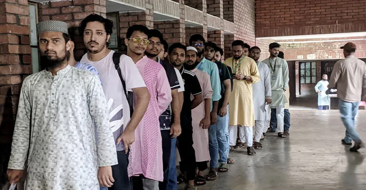 জাকসু নির্বাচনে ভোটগ্রহণ শুরু