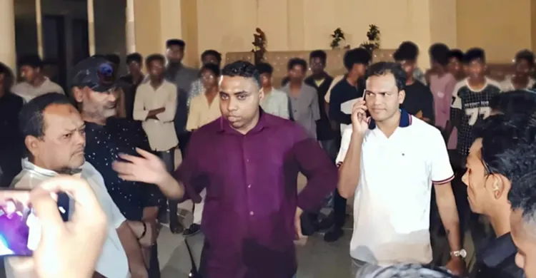 বন্ধুর অনুষ্ঠানে গিয়ে ছাত্রলীগ সন্দেহে ৩৯ কিশোর আটক