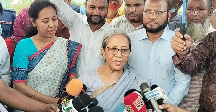 ‘বাধ্য হয়ে’ ভারতে ইলিশ পাঠাচ্ছে: ফরিদা আখতার