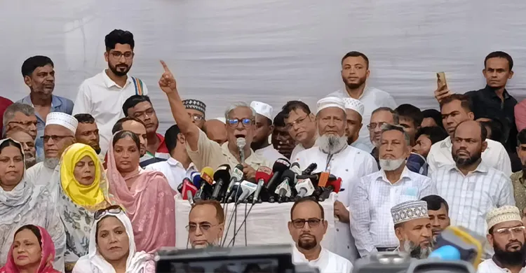 নির্বাচন বানচালকারীরা আপনার কাছাকাছি রয়েছে: প্রধান উপদেষ্টাকে ফারুকের হুঁশিয়ারি