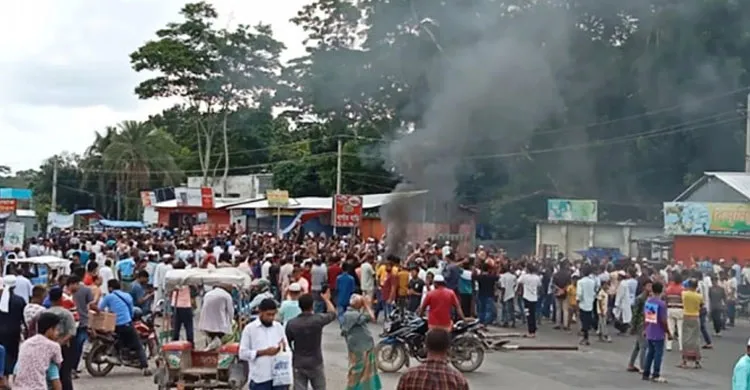 ভাঙ্গা বিক্ষোভ: অবরোধ তুলে দক্ষিণবঙ্গের সঙ্গে ঢাকার যোগাযোগ স্বাভাবিক