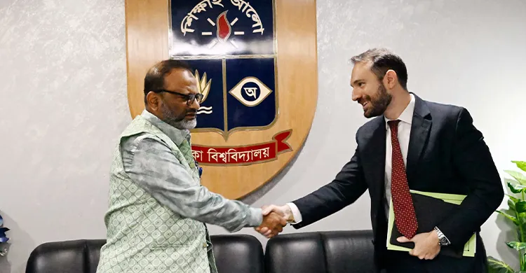 ঢাবি উপাচার্যের সঙ্গে ইতালি দূতাবাসের কর্মকর্তার সৌজন্য সাক্ষাৎ