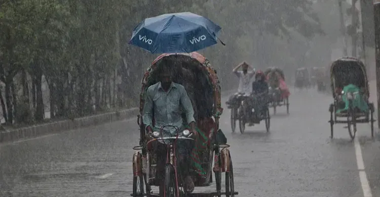 আগামী পাঁচদিন ভারি থেকে অতি ভারি বর্ষণের সতর্কতা, আবহাওয়ার বিশেষ পূর্বাভাস