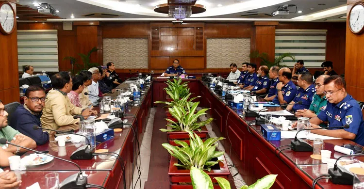 দুর্গাপূজা উপলক্ষে পুলিশের তিন স্তরের নিরাপত্তা ব্যবস্থা নেওয়া হয়েছে: আইজিপি