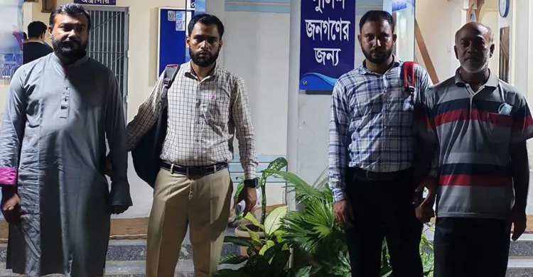 সাইফুজ্জামান চৌধুরীর এজেন্ট আব্দুল আজিজ ও উৎপল গ্রেপ্তার