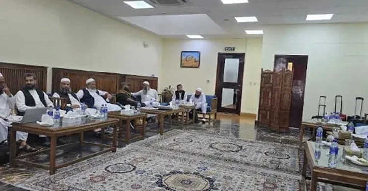 তালেবান সরকারের সাথে বৈঠক করবে  বাংলাদেশী আলেম-ওলামারা