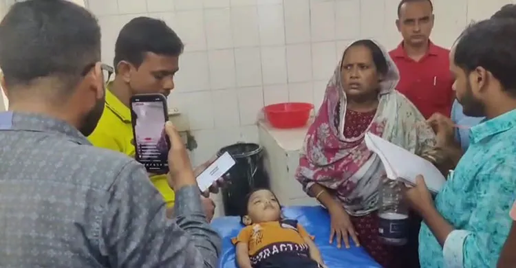 বাউফলে কলা খাবার সময়ে গলায় আটকে শিশুর মৃত্যু