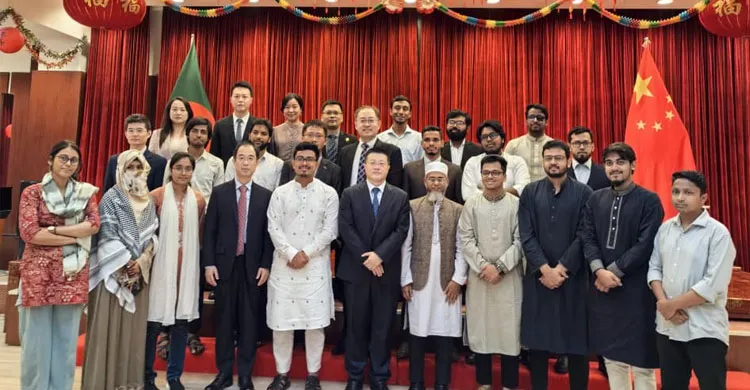 ঢাবি কেন্দ্রীয় ছাত্র সংসদের সঙ্গে চীনা রাষ্ট্রদূতের মতবিনিময়