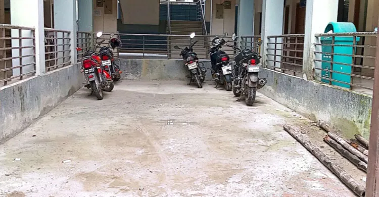 বাউফলে একাধিক প্রকল্পের কাজ সম্পূর্ণ না করে বিল উত্তোলনের অভিযোগ