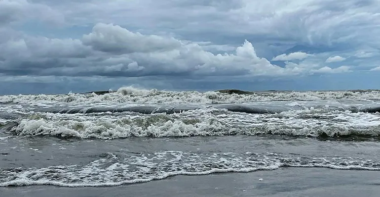 বঙ্গোপসাগরে লঘুচাপ ঘনীভূত, পাঁচ দিন দমকা হাওয়াসহ বৃষ্টির পূর্বাভাস
