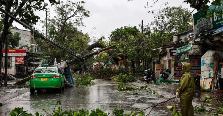 টাইফুন বুয়ালোইয়ের আঘাতে ভিয়েতনামে ১৯ জন নিহত, নিখোঁজ ২১