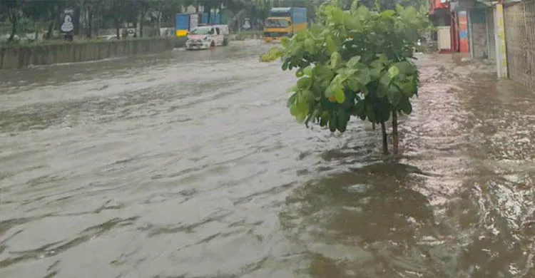 ২৪ ঘণ্টায় ঢাকায় রেকর্ড ২০৬ মিলিমিটার বৃষ্টি