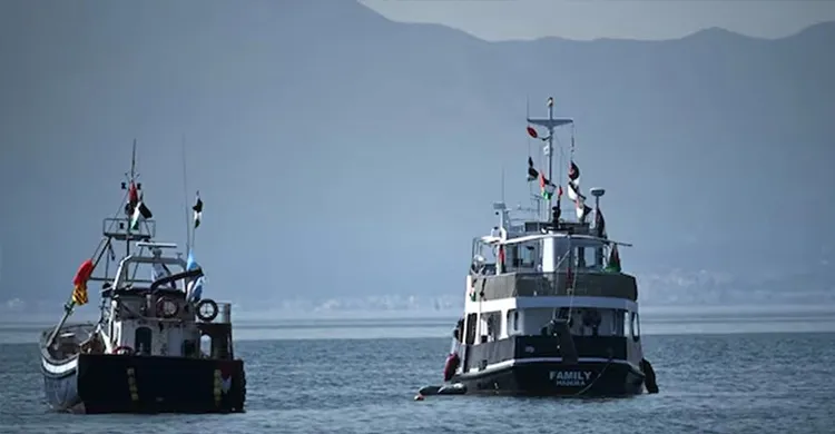 গাজামুখী সুমুদ ফ্লোটিলার শেষ জাহাজ ‘দ্য ম্যারিনেট’ এখনো ছুটছে