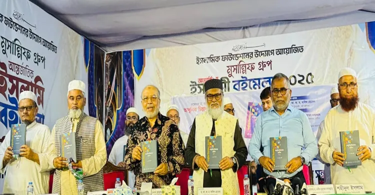 ট্রান্সজেন্ডারিজম আধুনিক যুগের বড় ফিতনা: ধর্ম উপদেষ্টা