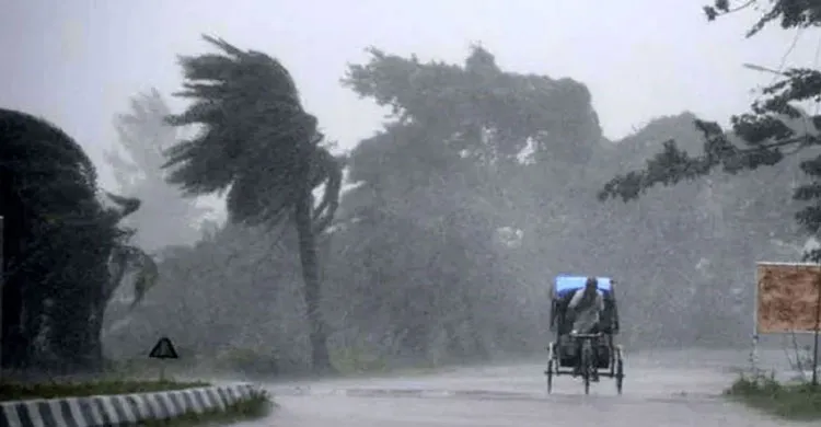 ঢাকাসহ ১০ জেলায় ঝড়ের পূর্বাভাস দিয়েছে আবহাওয়া অধিদপ্তর