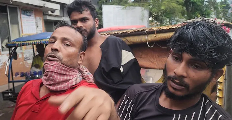 মুন্সীগঞ্জের চরাঞ্চলে দু’পক্ষের সংঘর্ষ, ৩ জন গুলিবিদ্ধ