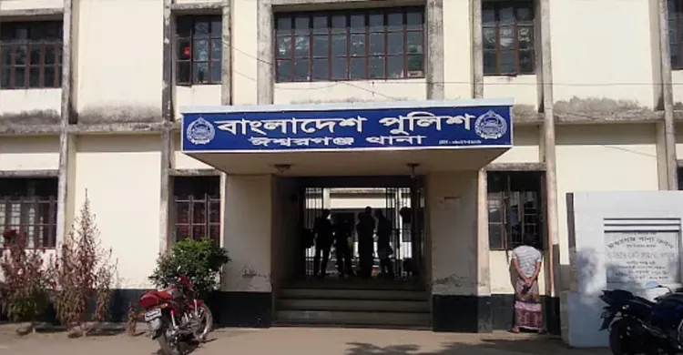 ময়মনসিংহে মুরগিকে কেন্দ্র করে নারী খুন, আটক ৩