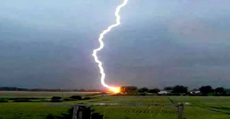 বজ্রপাতে ছয় জেলায় ১০ জনের মৃত্যু