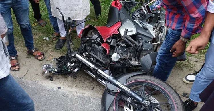 সিলেট মাইক্রোবাসের ধাক্কায় প্রাণ গেল ২ মোটরসাইকেল আরোহীর