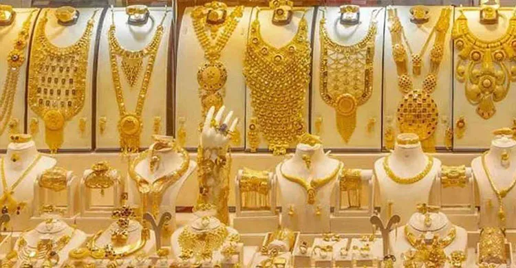 রেকর্ড উচ্চতায় সোনার দাম, ভরি ছাড়াল ২ লাখ টাকা