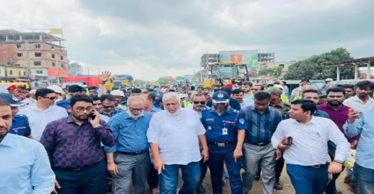 ব্রাহ্মণবাড়িয়ায় যানজট নিরসনে আসা উপদেষ্টা নিজেই হলেন যানজটের শিকার