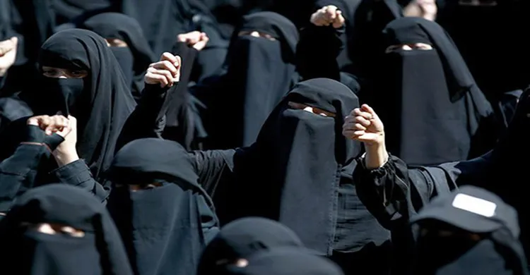 ইতালিতে নারীদের বোরকা ও নিকাব নিষিদ্ধের নতুন বিল প্রস্তাব