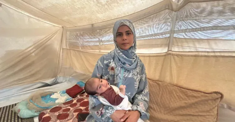 গাজার দক্ষিণে ফিলিস্তিনিদের কানে ফিরছে শান্তির শব্দ