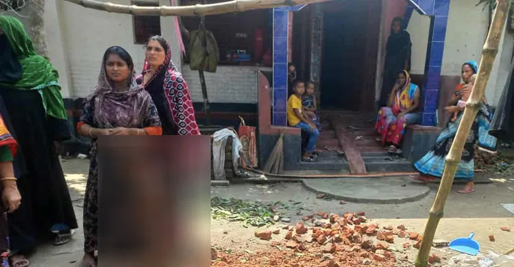 মসজিদের চাবি না দেওয়ায় ২ পক্ষের সংঘর্ষ, আহত ৫০