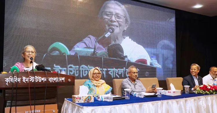 স্কুল ফিডিং প্রোগ্রামে ডিম যুক্ত করার আহ্বান মৎস্য ও প্রাণিসম্পদ উপদেষ্টার