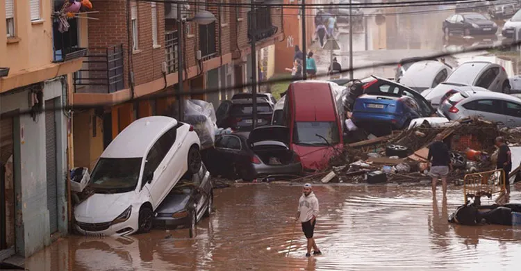 মেক্সিকোতে ভারি বৃষ্টিতে আকস্মিক বন্যায় ২৮ জন নিহত