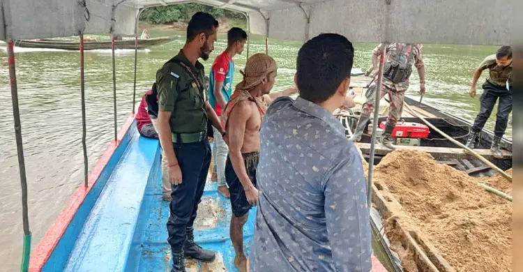 লালাখালে অবৈধ বালু উত্তোলনের দায়ে এক ব্যক্তিকে কারাদণ্ড