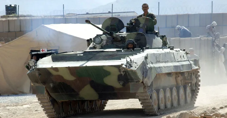 পাকিস্তান সীমান্তে ট্যাংক ও ভারী অস্ত্র মোতায়েন করছে আফগানিস্তান