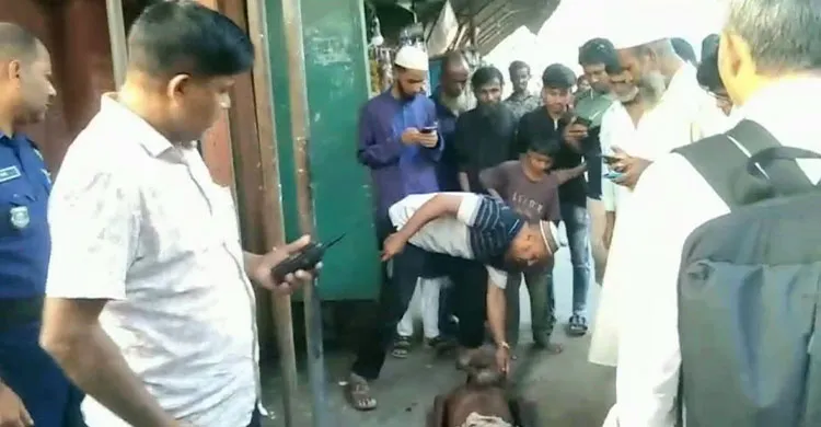 বিজয় এক্সপ্রেস ট্রেন থেকে রক্তাক্ত এক যাত্রীর মরদেহ উদ্ধার