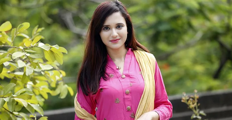 পারফিউমে ব্যক্তিত্ব প্রকাশ পায় : সাবিলা নূর