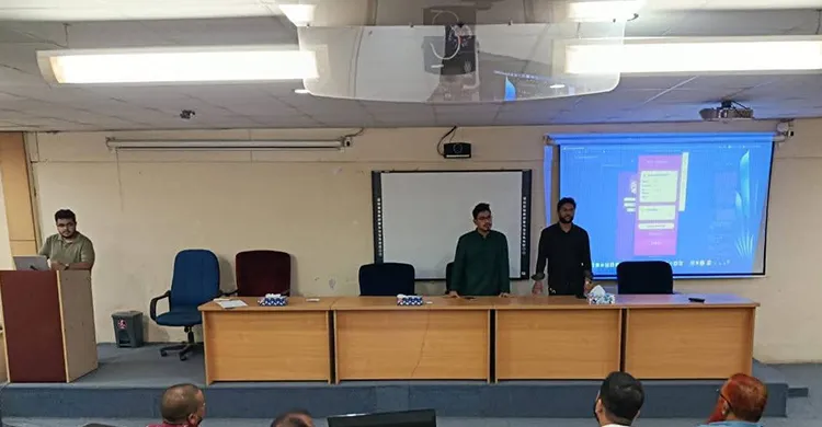 লাইভ বাস ট্র্যাকিং অ্যাপ, রিকশা নিয়ন্ত্রণ ও নতুন রুট চালুর উদ্যোগ