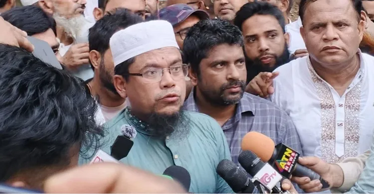 আন্দোলনরত শিক্ষকরা ফের শহীদ মিনারে, কাল শাহবাগে ‘ব্লকেড’ কর্মসূচির ঘোষণা