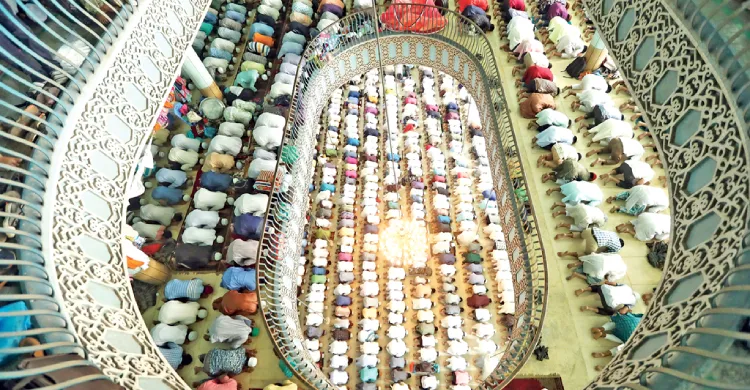 জুমা বা শুক্রবার কেন উত্তম জানুন ইসলামের আলোকে