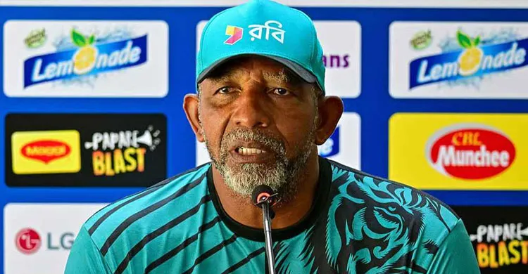 জাকেরের প্রতি যা হয়েছে, তাতে আমি ক্ষুব্ধ: কোচ ফিল সিমন্স