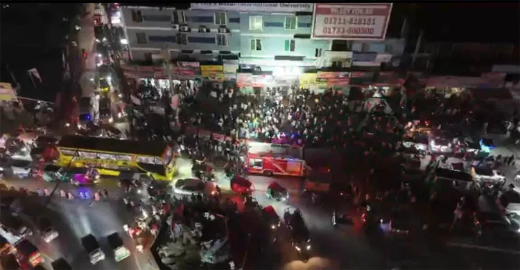 কক্সবাজার ইন্টারন্যাশনাল ইউনিভার্সিটিতে আগুন,একঘন্টার প্রচেষ্টায় নিয়ন্ত্রণ