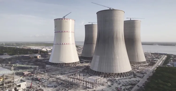 শাহজালাল বিমানবন্দরে আগুনে পুড়ছে রুপপুর পরমাণু প্রকল্পের মালামাল