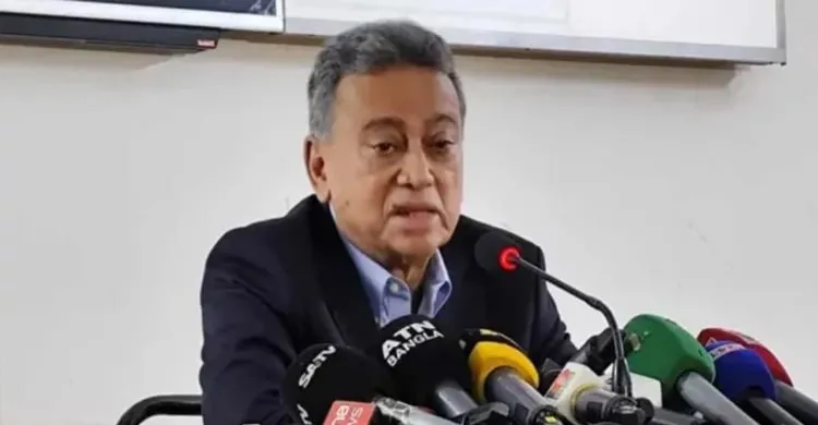 অন্তবর্তী সরকারকে কেয়ারটেকার আদলে যেতে হবে: আমীর খসরু