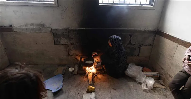 গাজায় শীতের চাপ বাড়ছে, বিপাকে বাস্তুচ্যুত হাজারো মানুষ