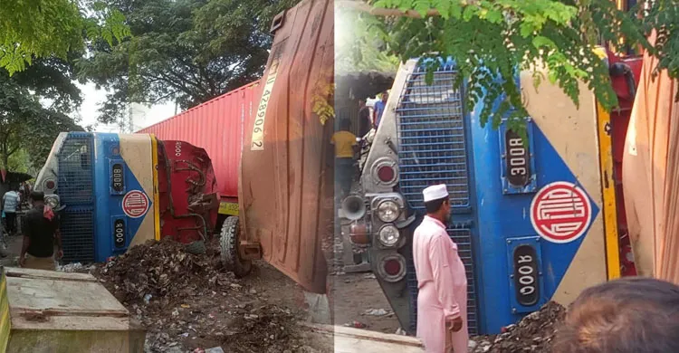 চট্টগ্রামের সাগরিকায় ট্রেনে ট্রাকের ধাক্কা, বন্ধ ট্রেন চলাচল