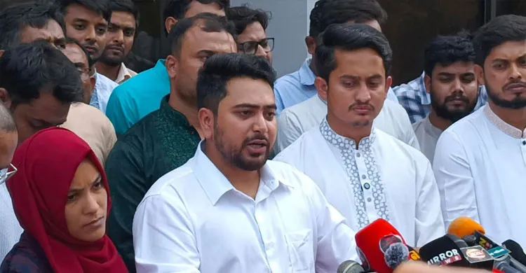 জনগণের আকাঙ্ক্ষার বিপরীতে দাঁড়ালে হিতে বিপরীত হবে: নাহিদ ইসলাম