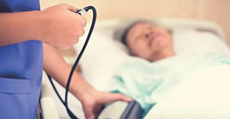 স্ট্রোকে আক্রান্ত মানুষ, বাড়ছে মৃত্যুর ঝুঁকি