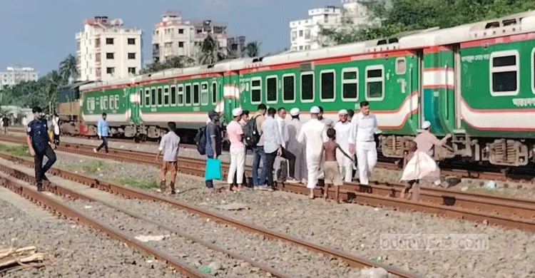 জয়দেবপুরে মোহনগঞ্জ এক্সপ্রেসের বগি লাইনচ্যুত